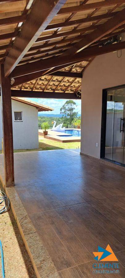 Casa de Condomínio à venda com 3 quartos, 292m² - Foto 2