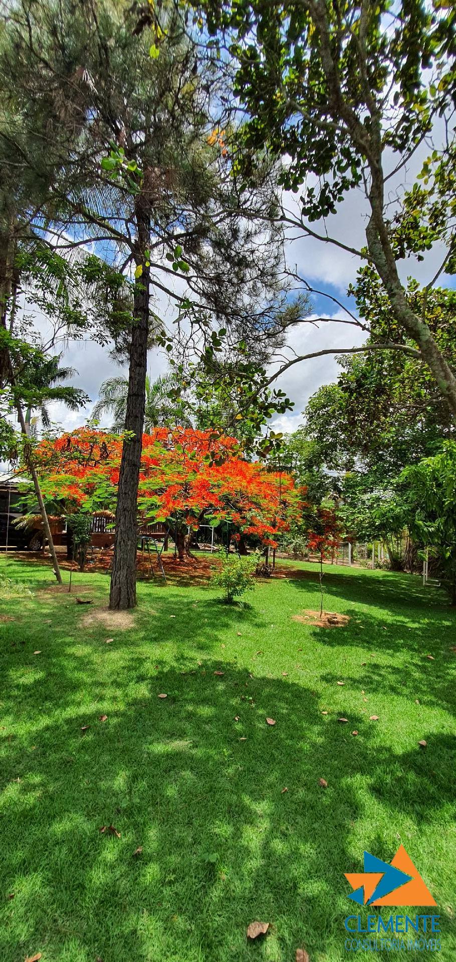 Casa de Condomínio à venda com 3 quartos, 250m² - Foto 36