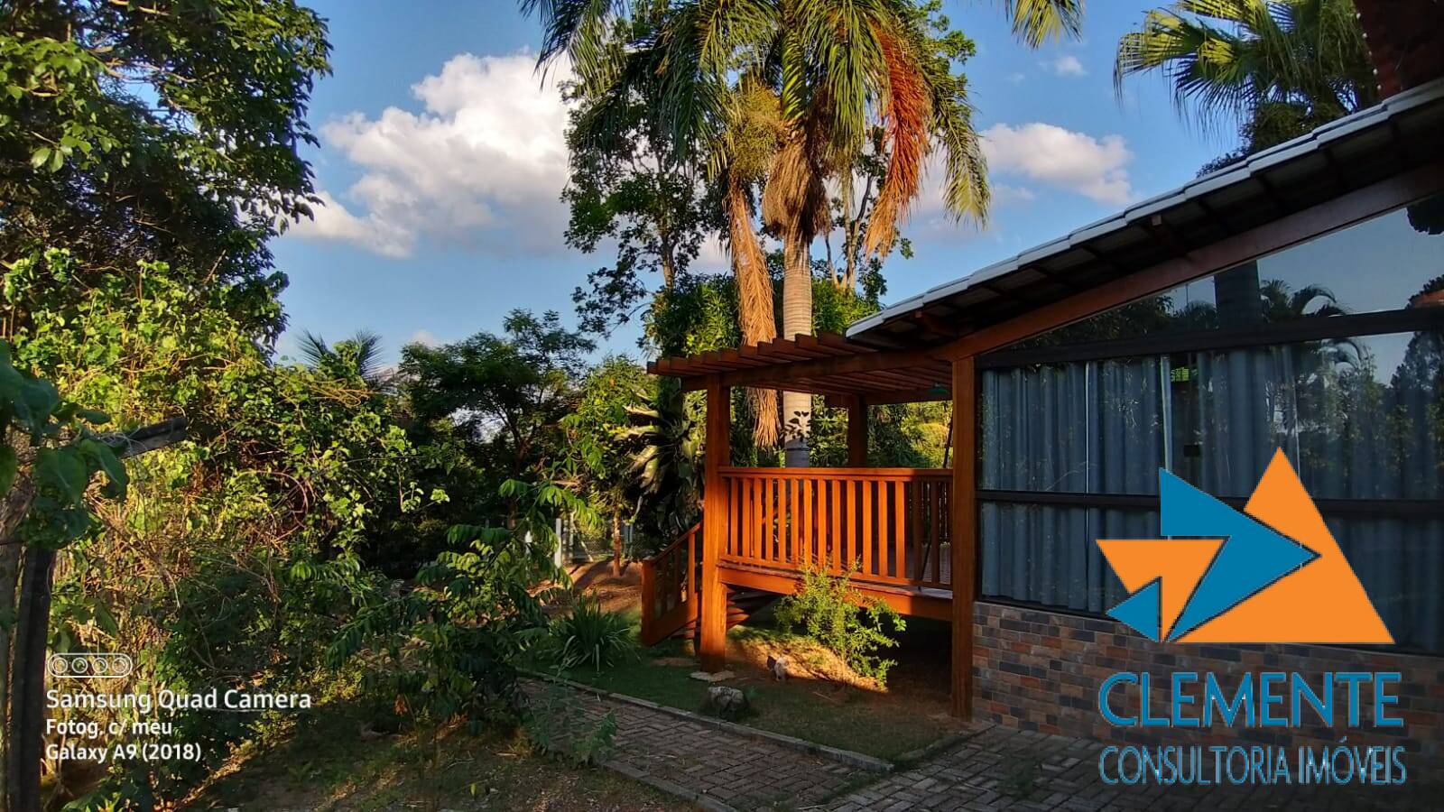 Casa de Condomínio à venda com 3 quartos, 250m² - Foto 28