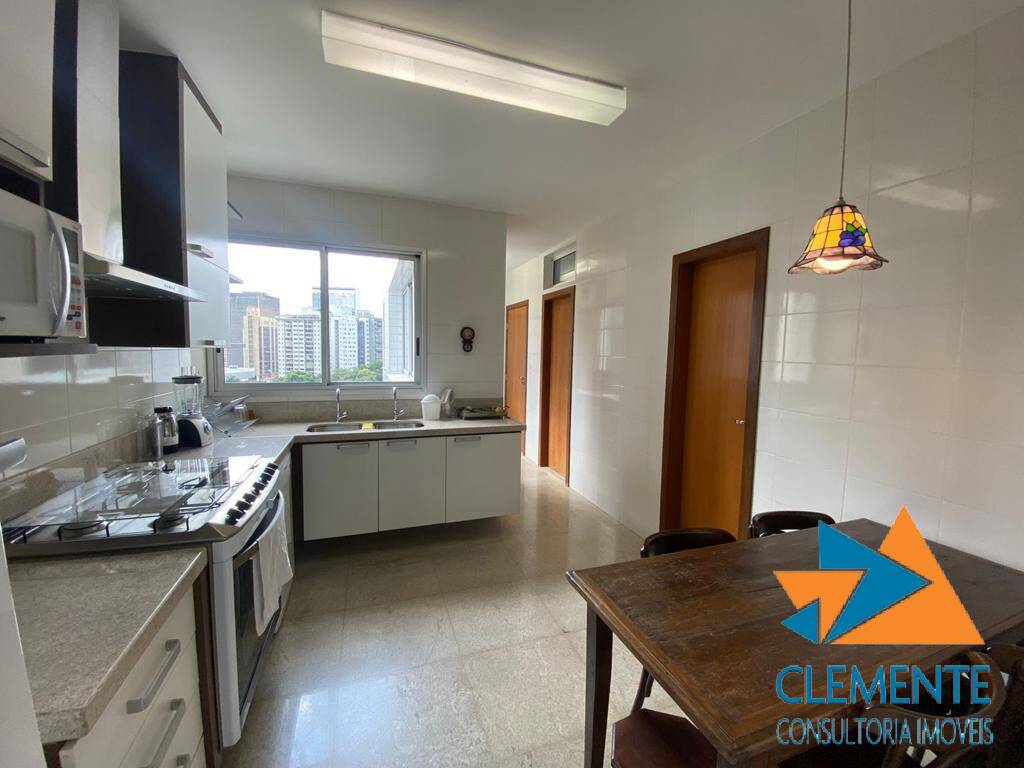 Apartamento à venda com 4 quartos, 197m² - Foto 6